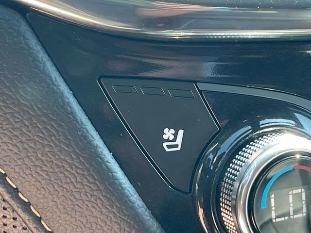 Used 2022 Chevrolet Equinox Premier FWD image 39