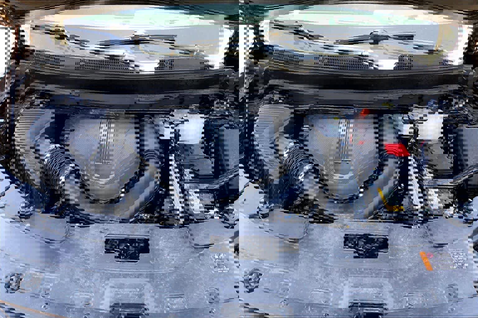 Used 2025 Chevrolet Traverse LT image 32