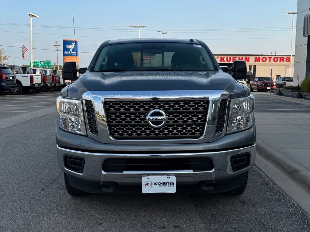 Used 2018 Nissan Titan SV AWD/4WD image 34