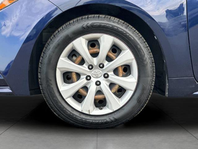 Used 2021 Toyota Corolla LE w/ Carpet Mat Package (TMS) image 22