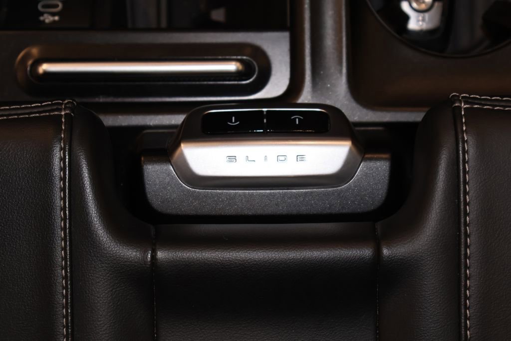 Certified 2025 Ford Expedition Max Platinum image 47