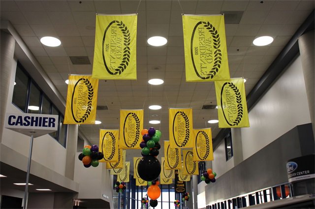 Certified 2020 Ford Transit Connect XLT image 6