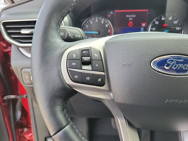 Certified 2022 Ford Explorer XLT w/ Equipment Group 202A RWD image 13
