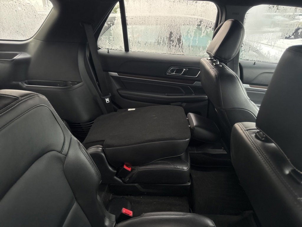 Certified 2018 Ford Explorer Limited image 6