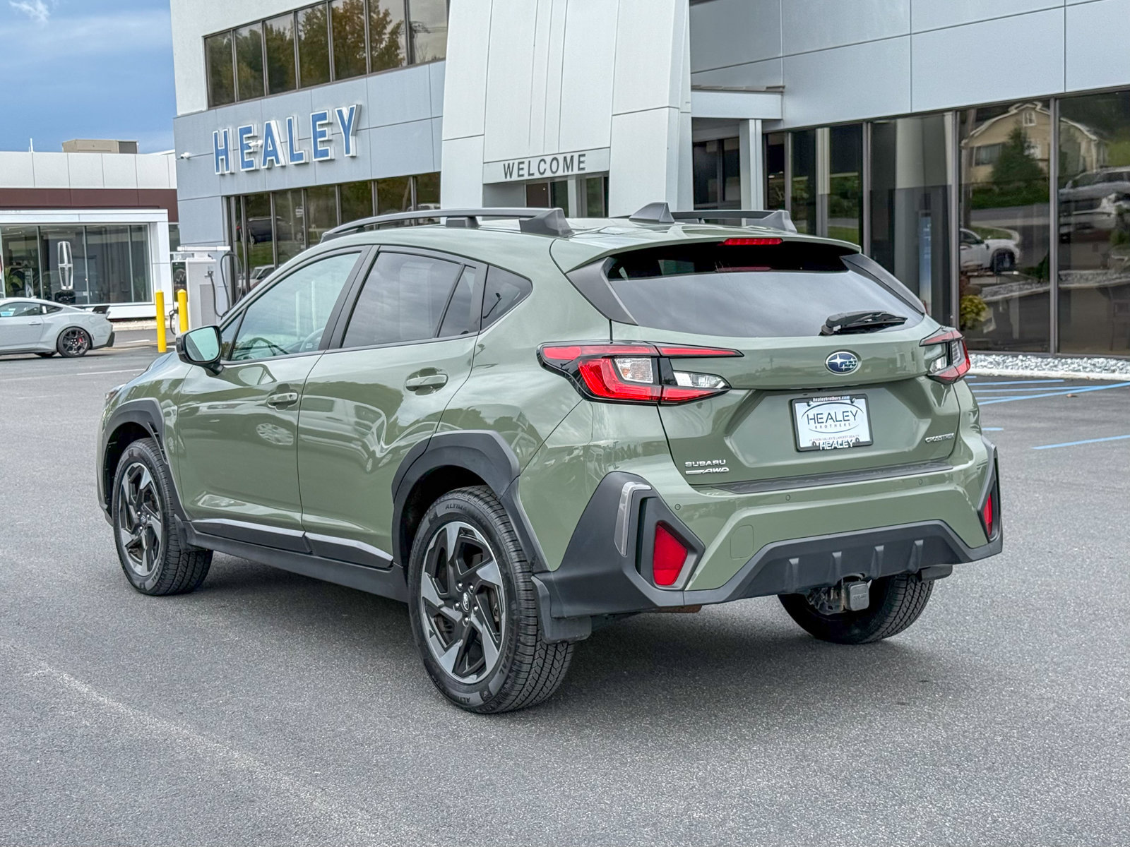 Used 2024 Subaru Crosstrek 2.5i Limited AWD/4WD image 3