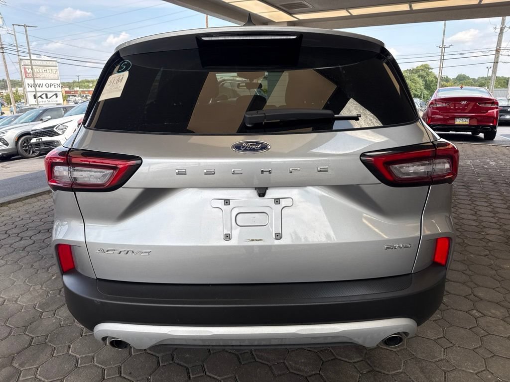 Certified 2023 Ford Escape Active AWD/4WD image 7