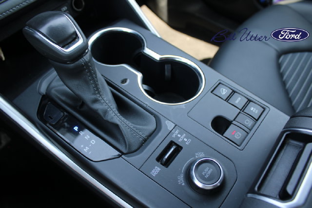 Used 2025 Toyota Highlander XSE AWD/4WD image 19