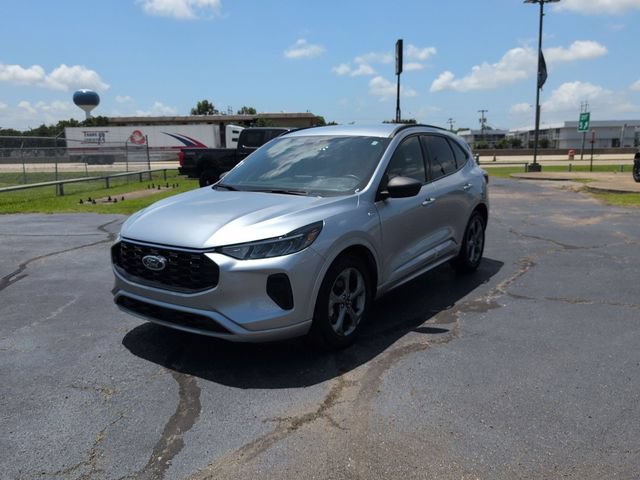Certified 2023 Ford Escape ST-Line w/ Tech Pack #1 FWD image 3