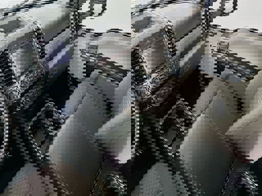 Certified 2020 Ford F250 XLT w/ XLT Premium Package image 14