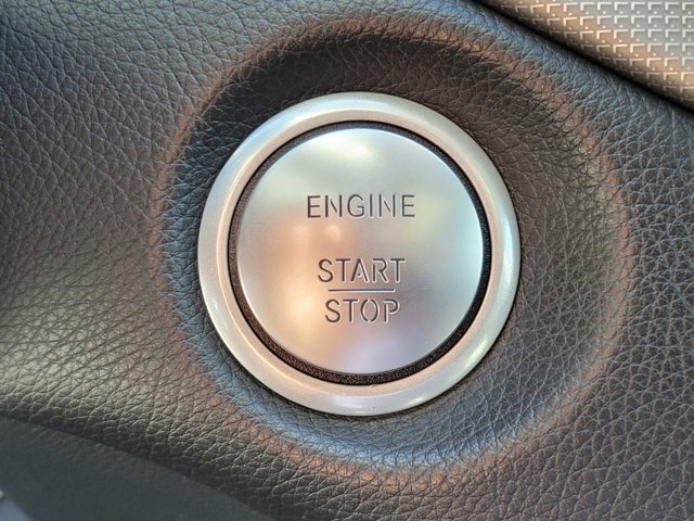 Used 2019 Mercedes-Benz GLA 250 4MATIC image 22