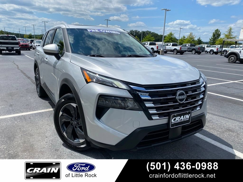 Used 2024 Nissan Rogue SV w/ SV Premium Package AWD/4WD image 1