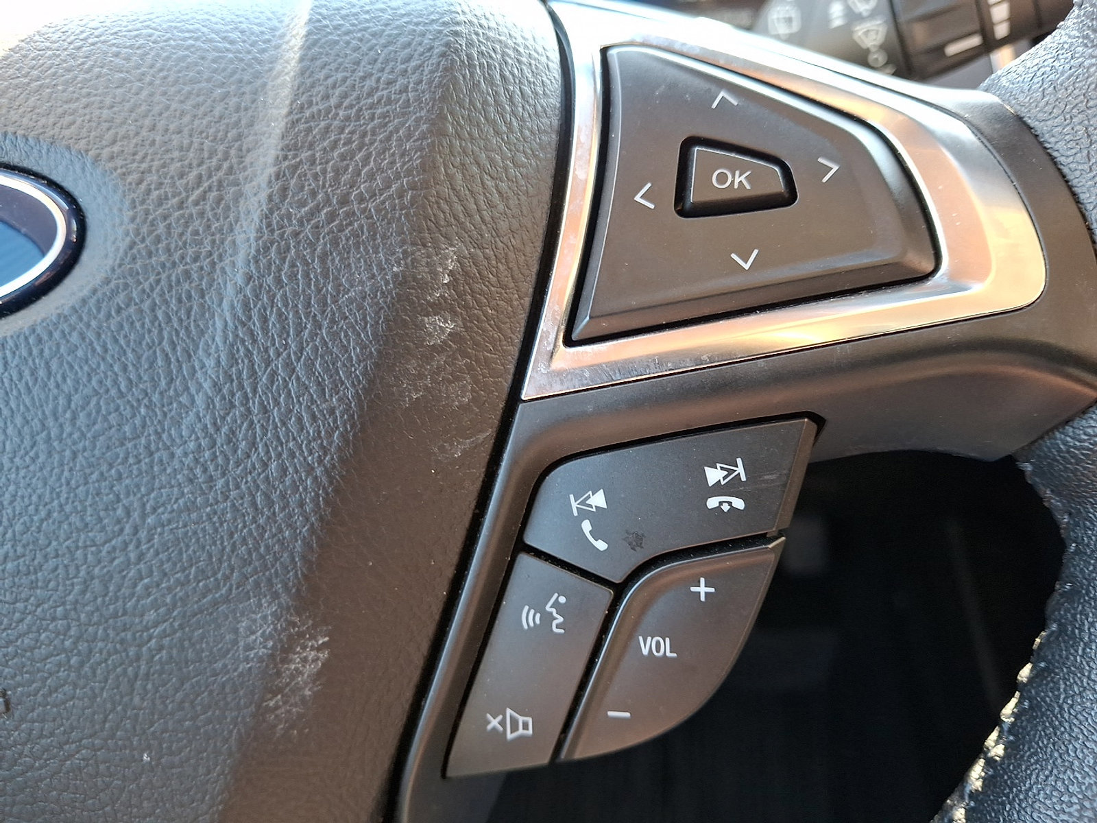 Certified 2022 Ford Edge Titanium w/ Equipment Group 301A image 22