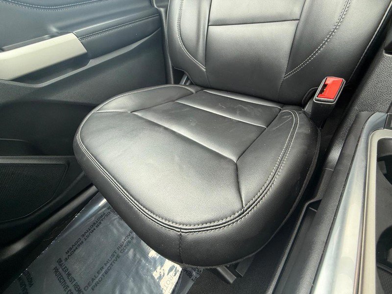 Certified 2023 Ford Explorer XLT w/ Equipment Group 202A image 23