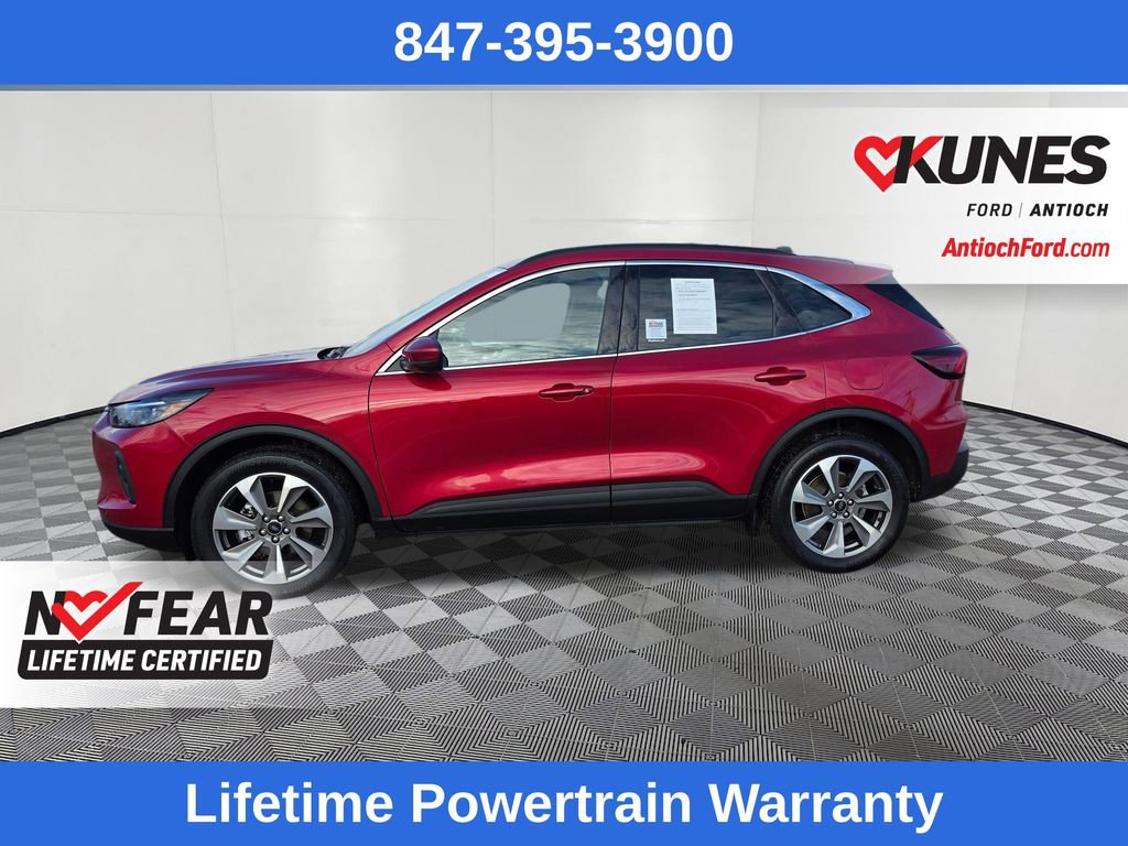 Certified 2025 Ford Escape Platinum w/ Premium Technology Package image 4