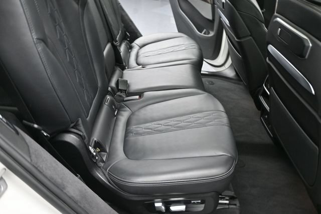 Used 2023 BMW X7 xDrive40i AWD/4WD image 28