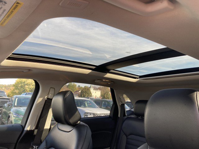 Certified 2022 Ford Edge SEL w/ Convenience Package image 19