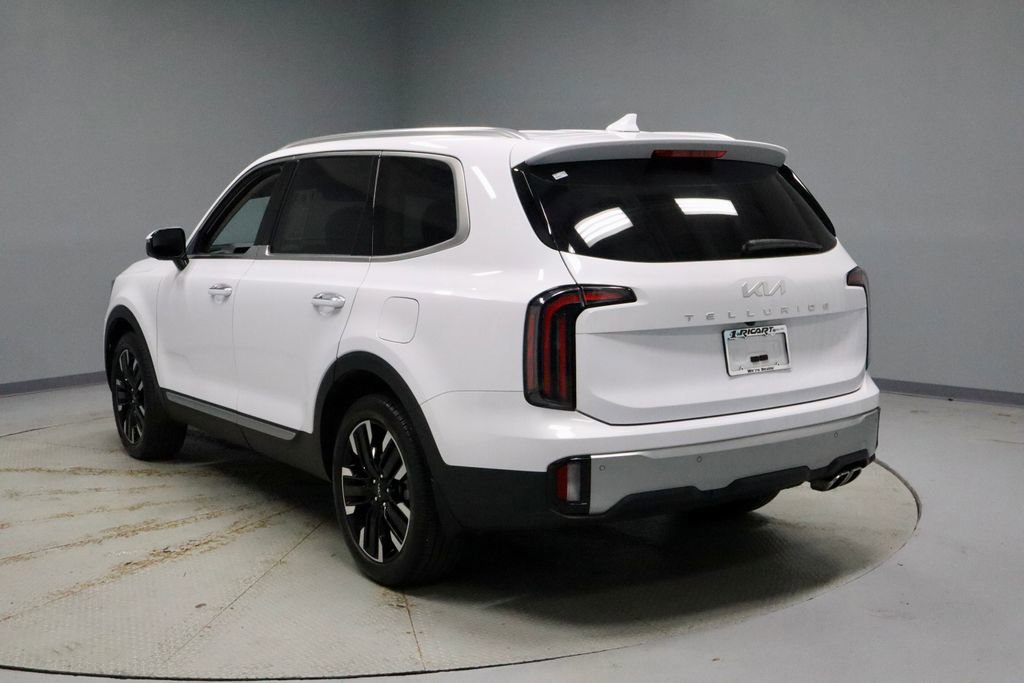 Used 2023 Kia Telluride SX image 3