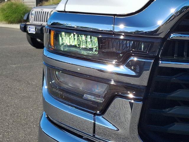 Used 2026 RAM 2500 Big Horn AWD/4WD image 9