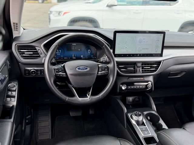 Certified 2024 Ford Escape Platinum AWD/4WD image 7