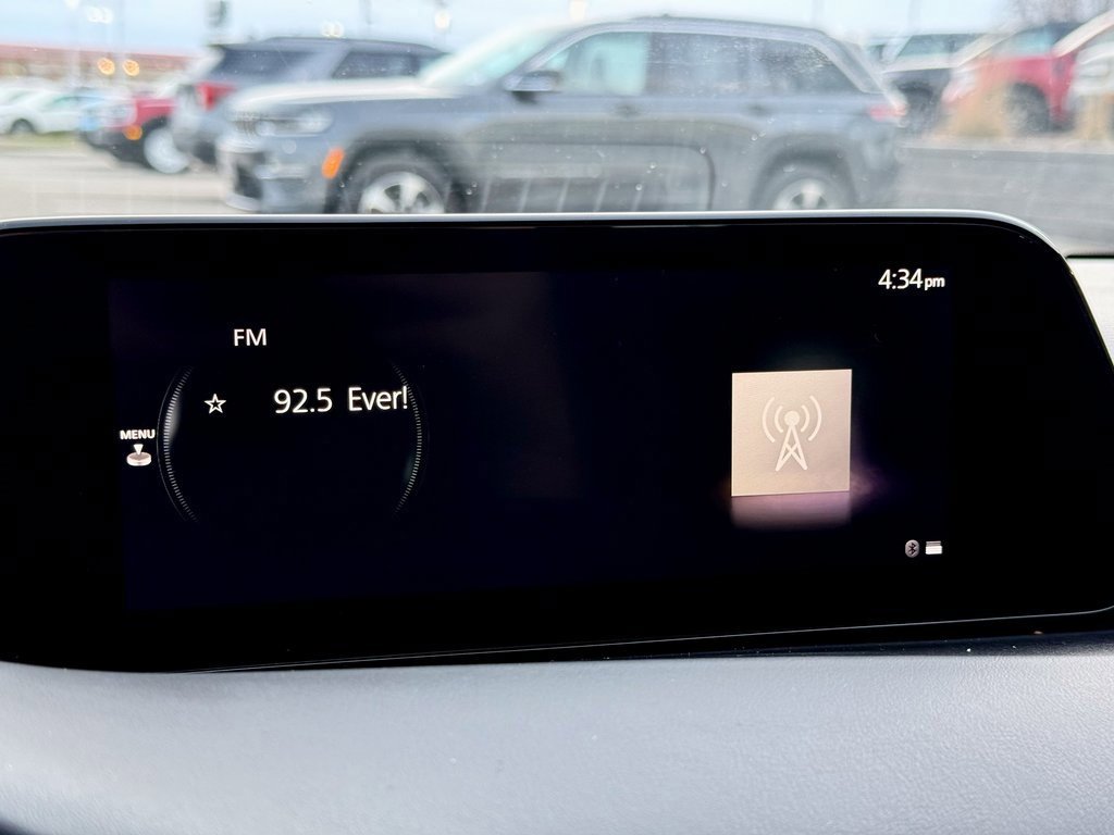 Used 2020 MAZDA MAZDA3 Premium image 29