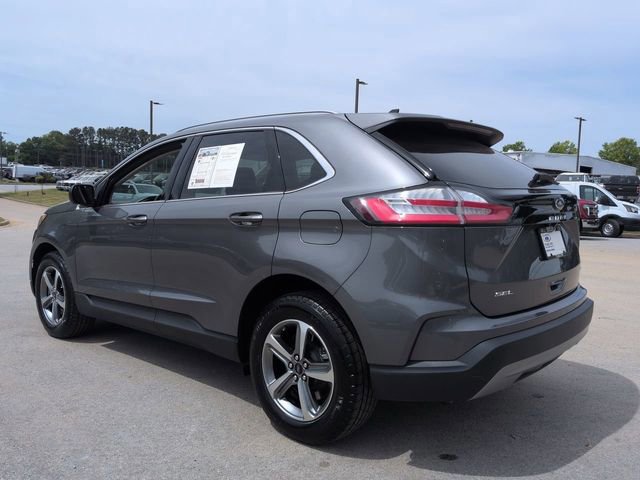 Certified 2024 Ford Edge SEL w/ Convenience Package AWD/4WD image 2