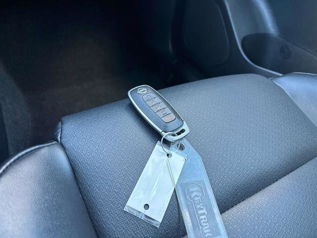 Used 2023 Nissan Rogue SV w/ SV Premium B Package image 27