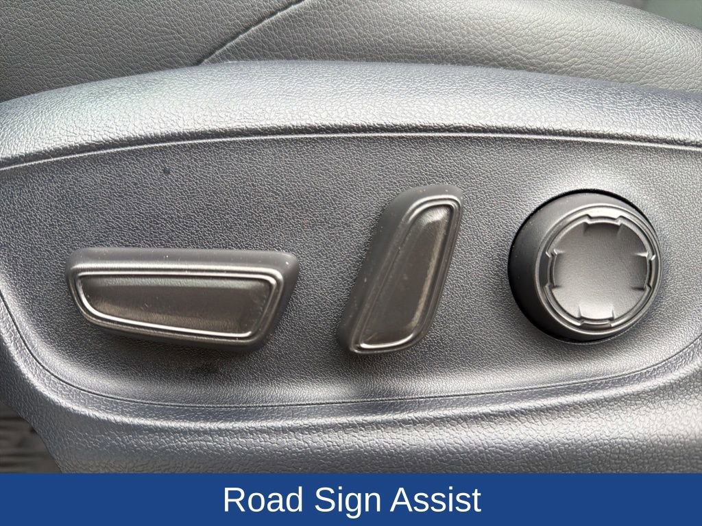 Used 2024 Toyota Tacoma Limited image 19