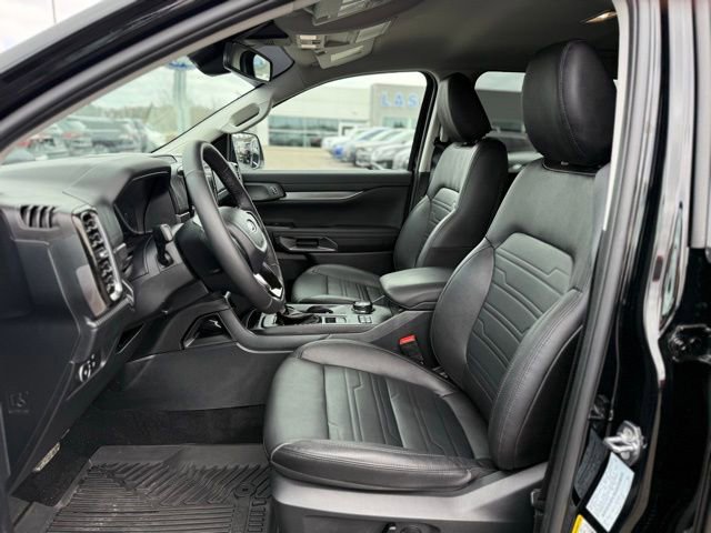 Certified 2025 Ford Ranger Lariat w/ Black Appearance Package image 26