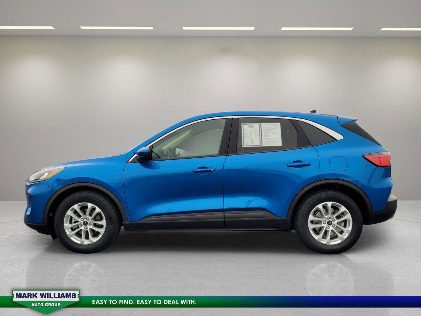 Certified 2020 Ford Escape SE image 2