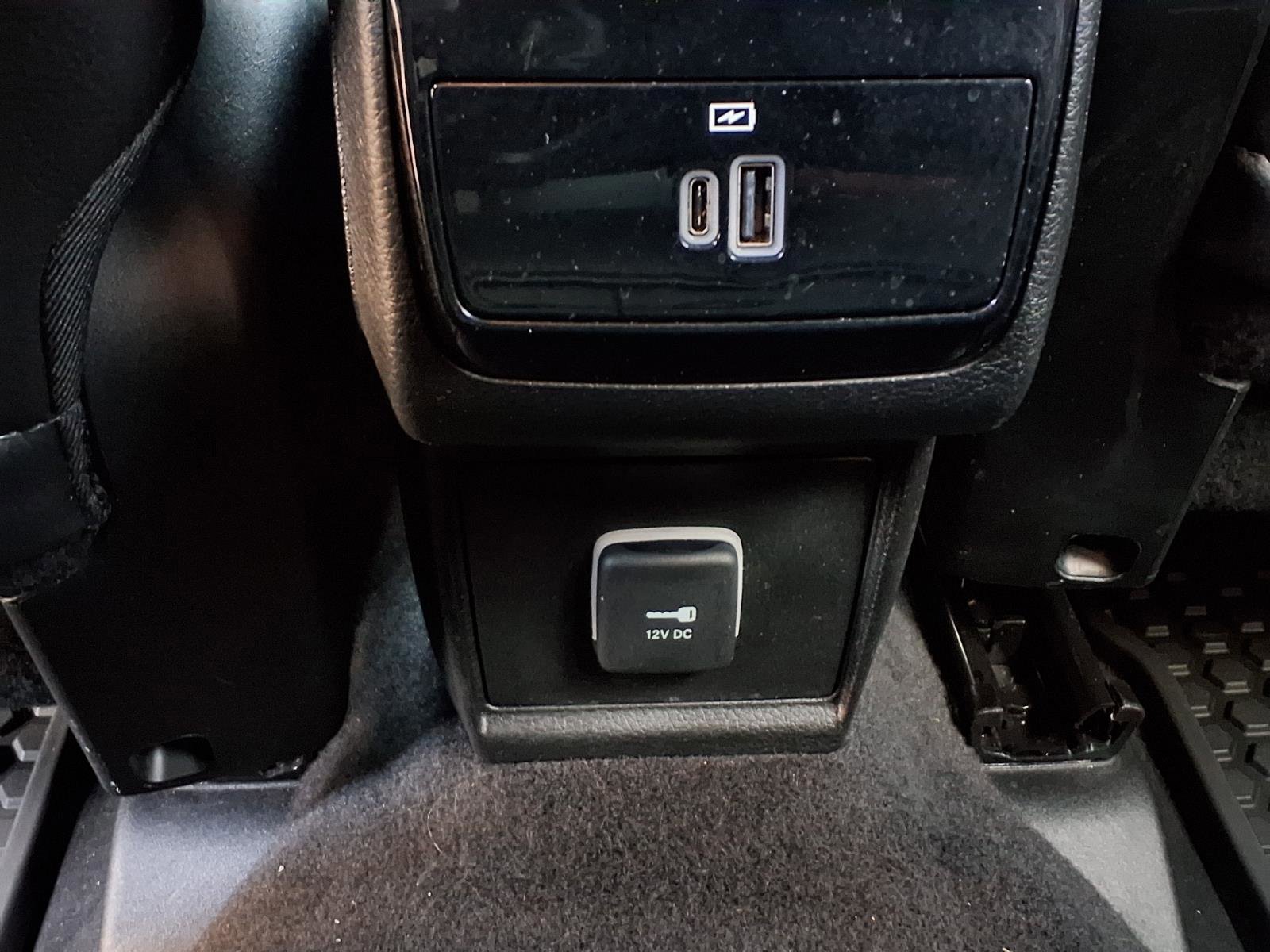 Used 2023 Jeep Compass Latitude image 11