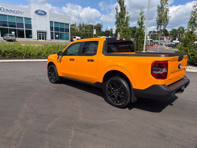 Certified 2026 Ford Maverick XLT w/ Black Appearance Package AWD/4WD image 4