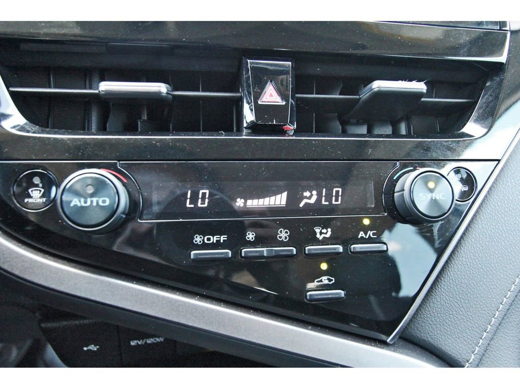 Used 2021 Toyota Camry XSE FWD image 28
