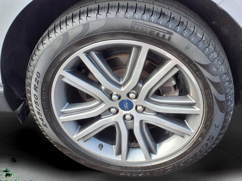 Certified 2022 Ford Edge Titanium w/ Equipment Group 301A AWD/4WD image 8