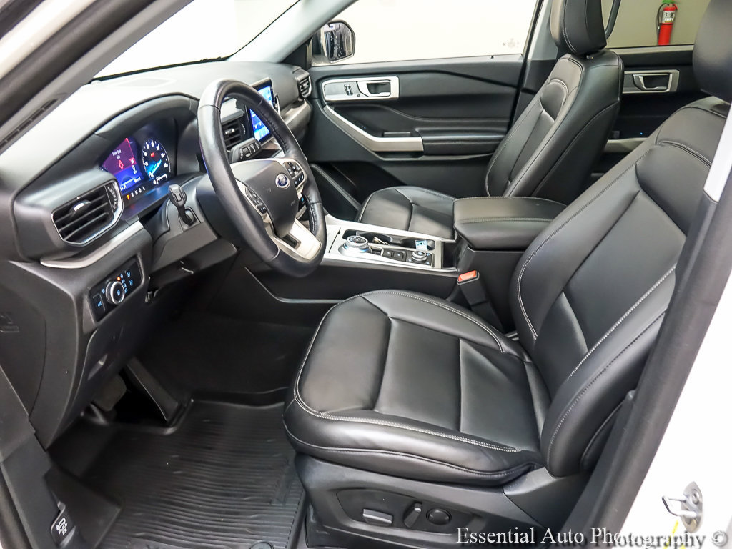 Certified 2024 Ford Explorer XLT w/ Equipment Group 202A AWD/4WD image 9