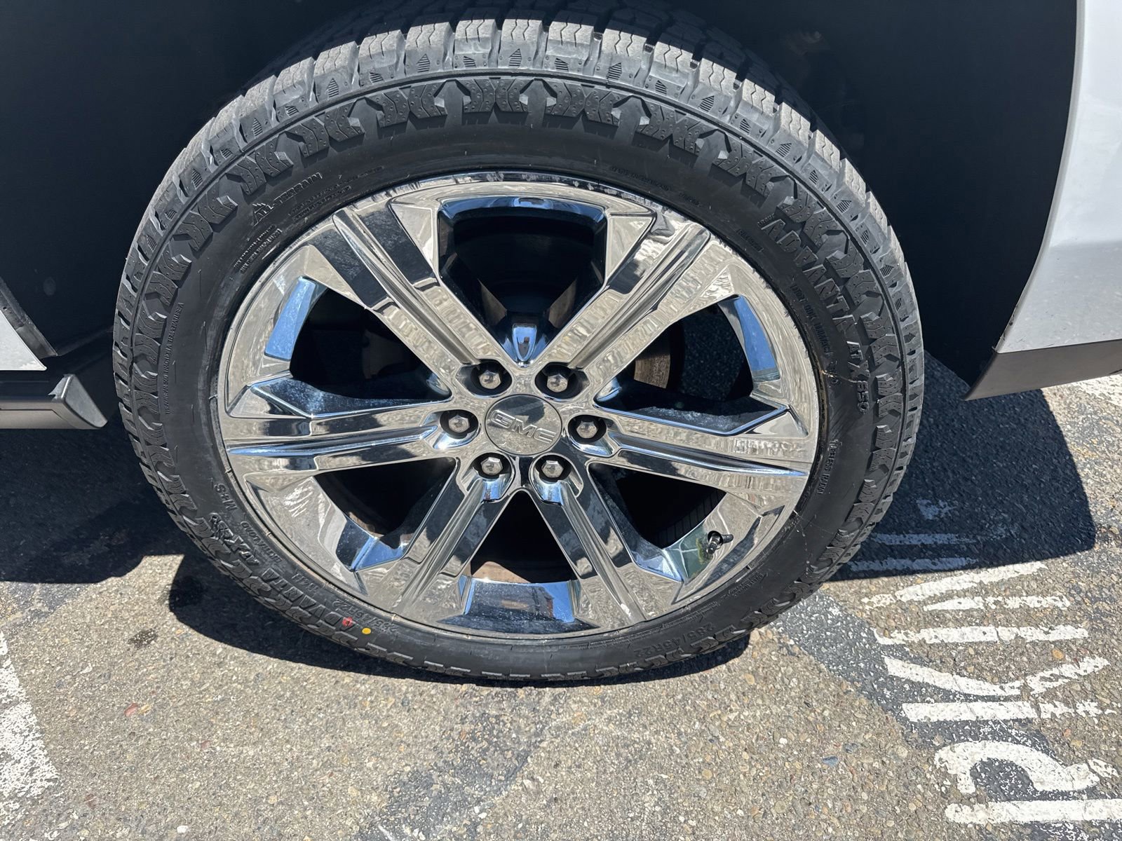Used 2017 GMC Yukon Denali w/ Open Road Package AWD/4WD image 21
