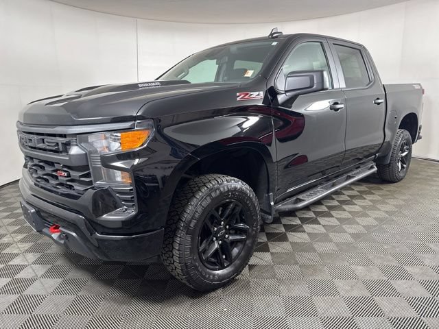 Used 2025 Chevrolet Silverado 1500 Custom Trail Boss AWD/4WD image 8