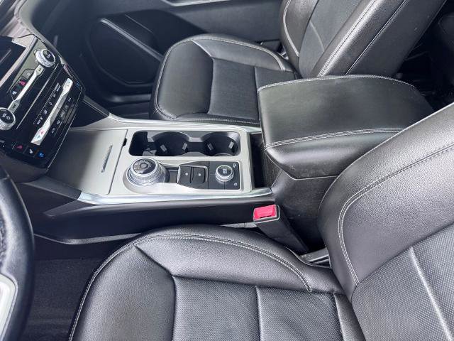 Certified 2022 Ford Explorer Limited w/ Equipment Group 301A AWD/4WD image 17