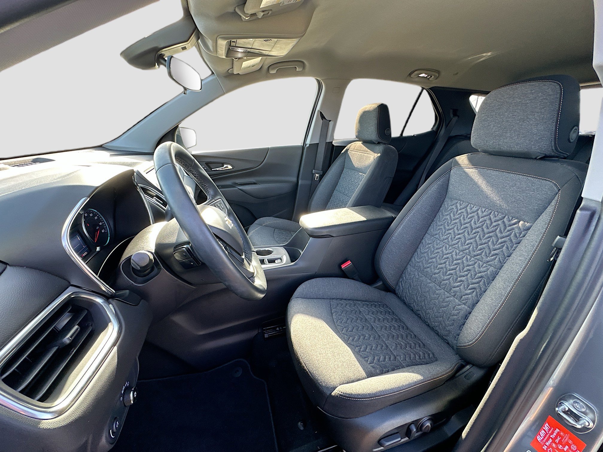 Used 2024 Chevrolet Equinox LT image 20