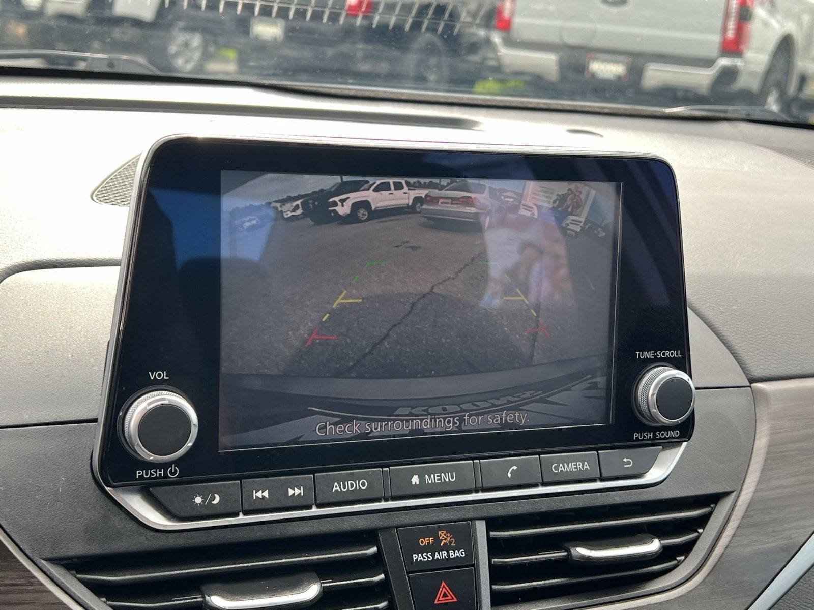 Used 2024 Nissan Altima 2.5 SV FWD image 19