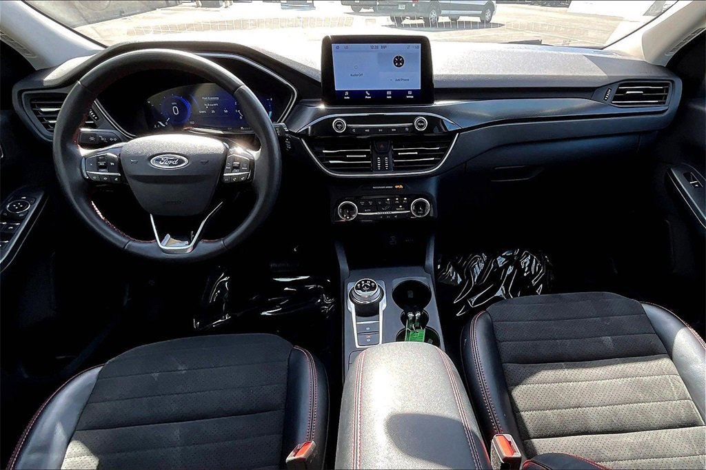 Certified 2022 Ford Escape SEL w/ SEL Stealth AWD Package image 14