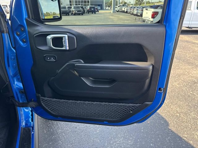 Used 2023 Jeep Gladiator Mojave image 13