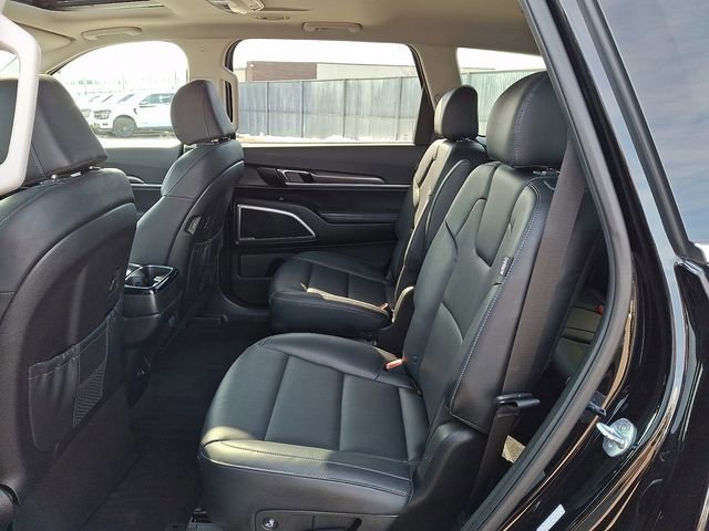Used 2023 Kia Telluride S w/ S Sunroof Package image 11