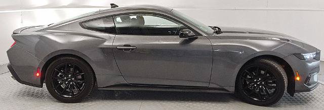 Certified 2025 Ford Mustang Coupe RWD image 2