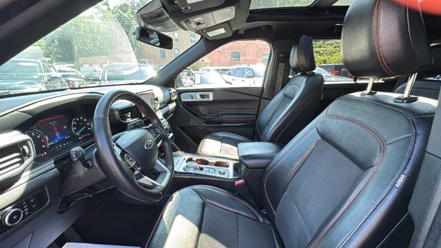 Certified 2023 Ford Explorer ST-Line w/ Class IV Trailer Tow Package AWD/4WD image 13