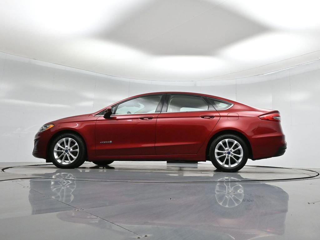 Certified 2019 Ford Fusion SE image 24