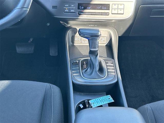 Used 2024 Hyundai Kona SEL image 16