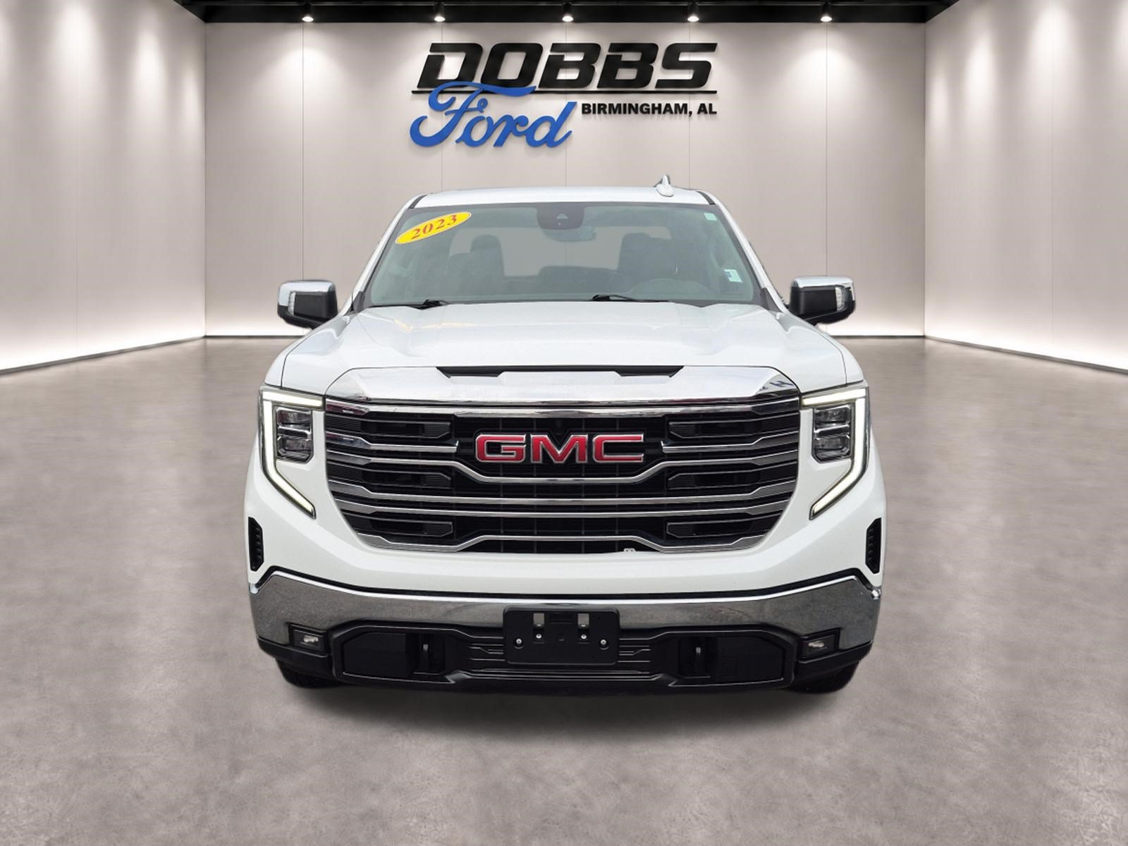 Used 2023 GMC Sierra 1500 SLT w/ SLT Convenience Package AWD/4WD image 3