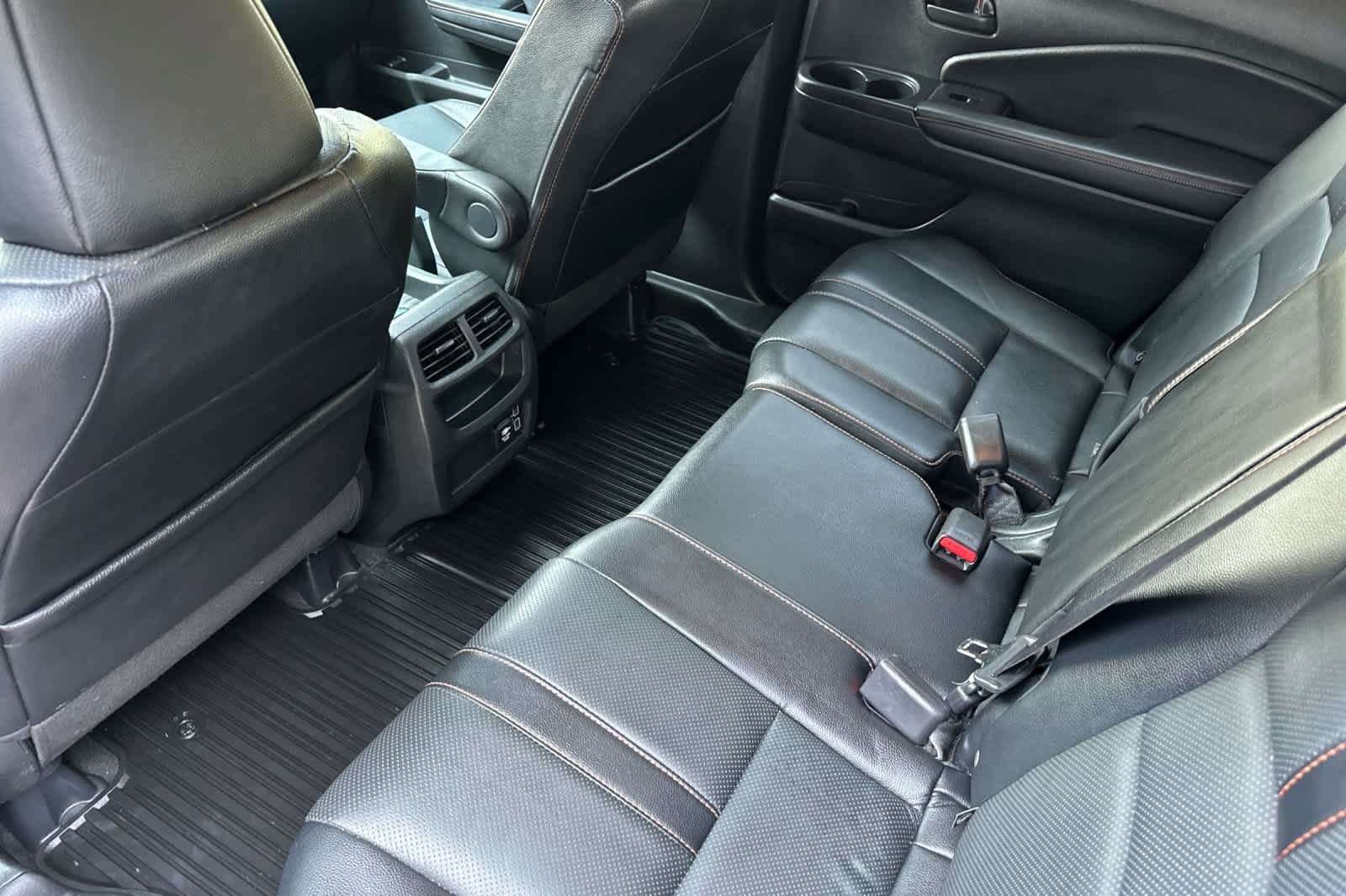 Used 2022 Honda Passport TrailSport image 4