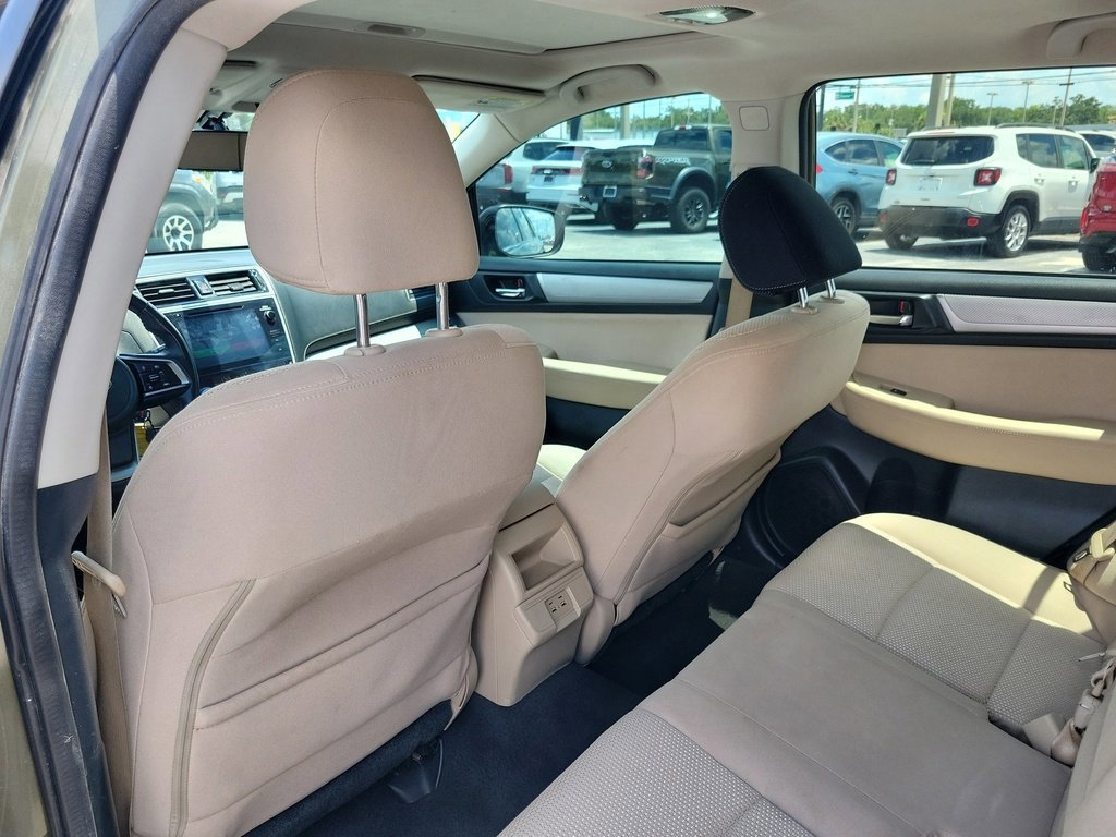 Used 2019 Subaru Outback 2.5i Premium image 14