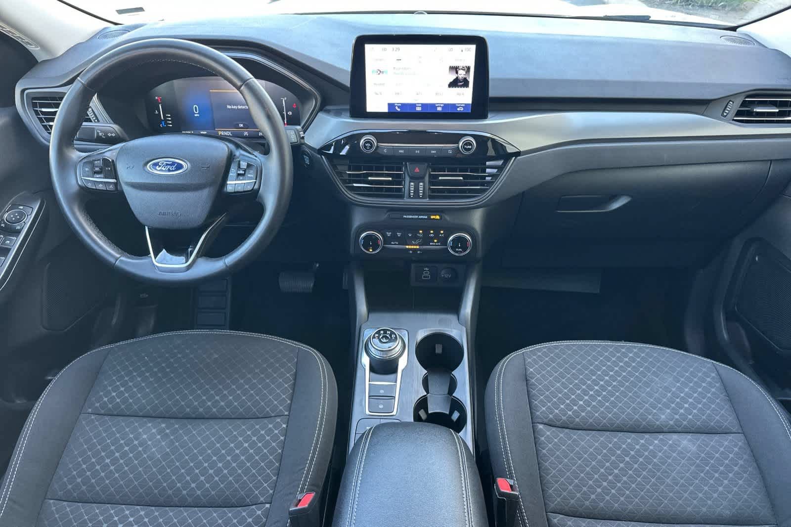 Certified 2024 Ford Escape Active FWD image 3